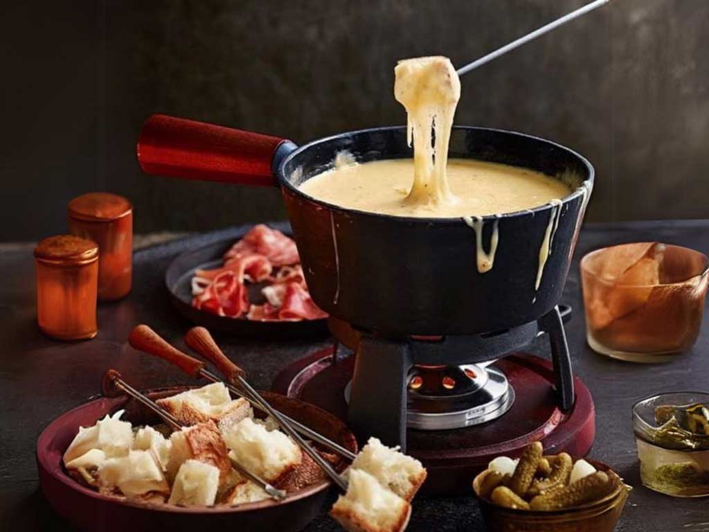 ChampagenFromage_fondue-1